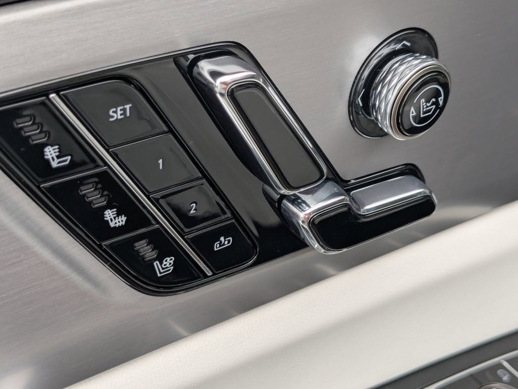 2026 Cadillac VISTIQ Sport - Photo 23