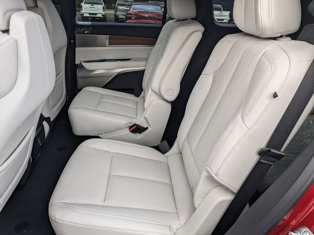 2026 Cadillac VISTIQ Luxury - Photo 17