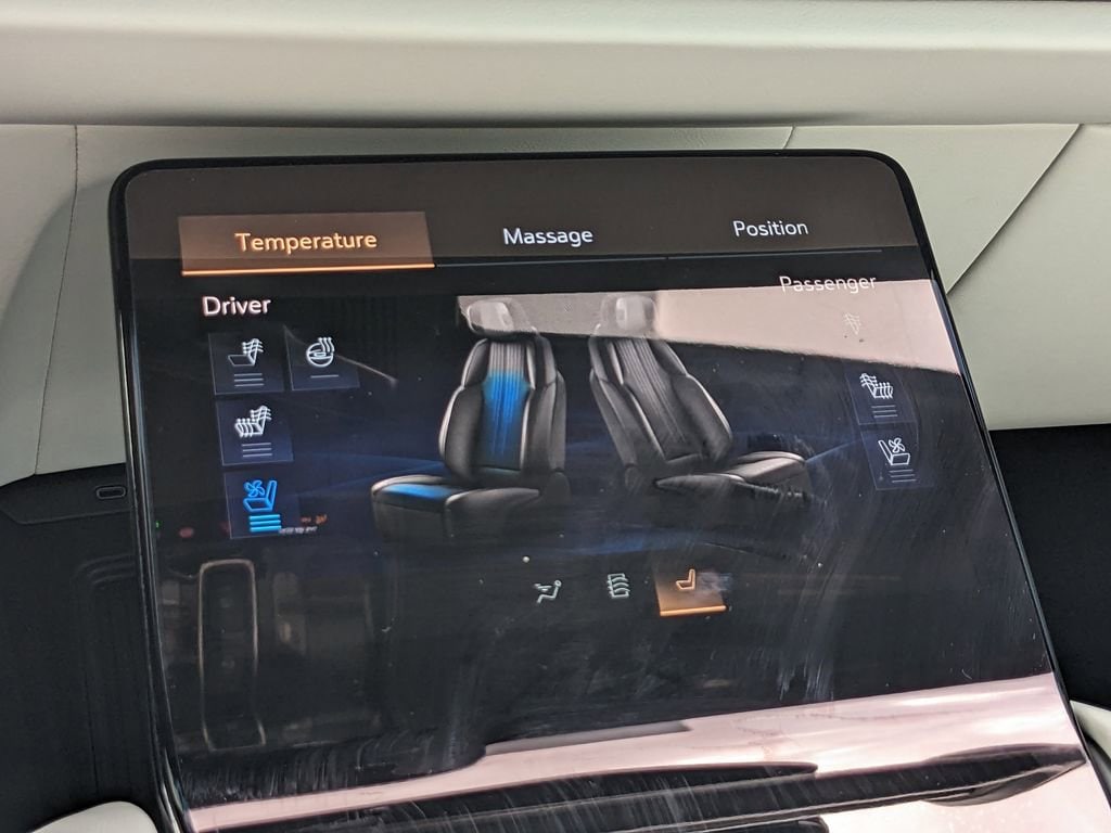 2026 Cadillac VISTIQ Luxury - Photo 28