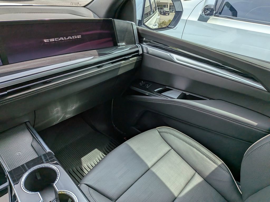 2026 Cadillac Escalade Sport - Photo 19
