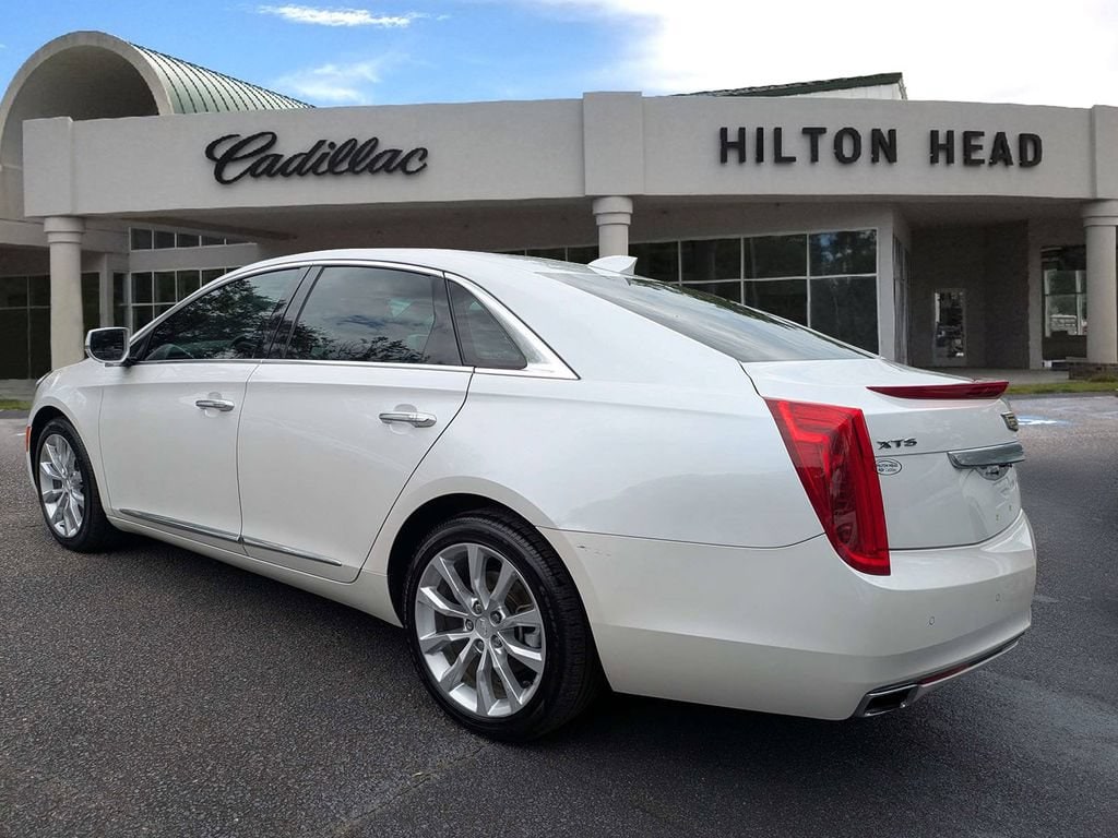 Used 2017 CADILLAC XTS Luxury Sedan