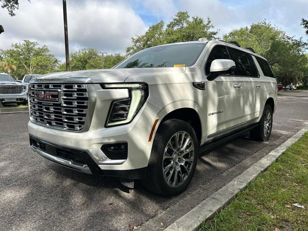 Used 2025 GMC Yukon XL Denali SUV
