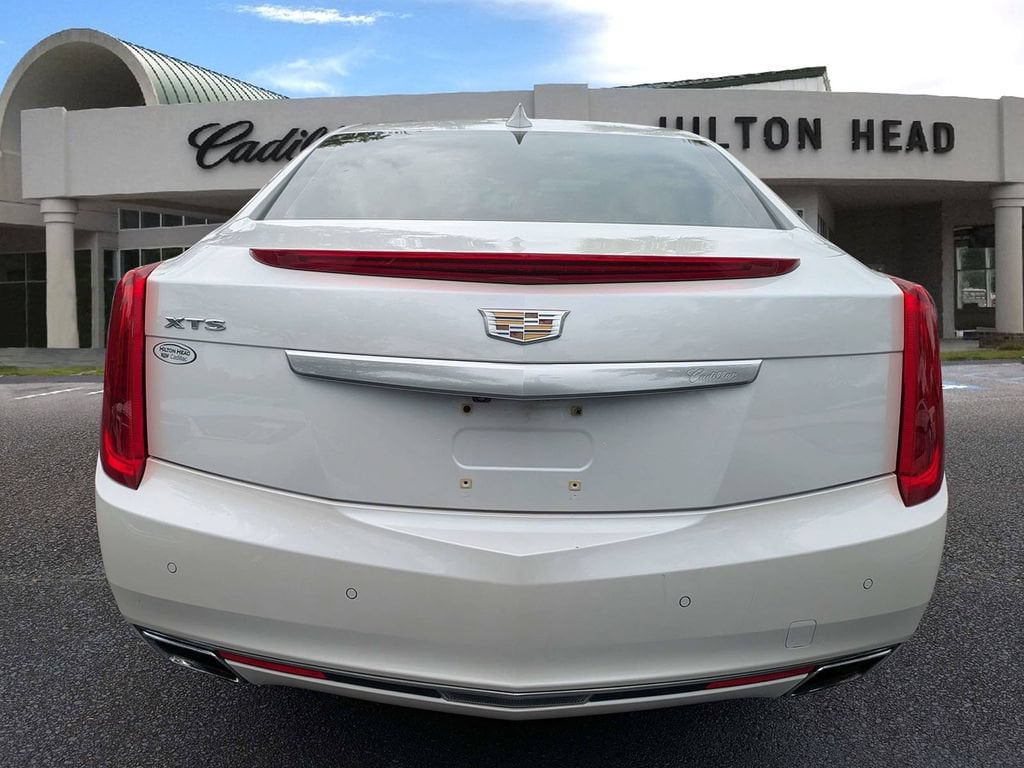 Used 2017 CADILLAC XTS Luxury Sedan