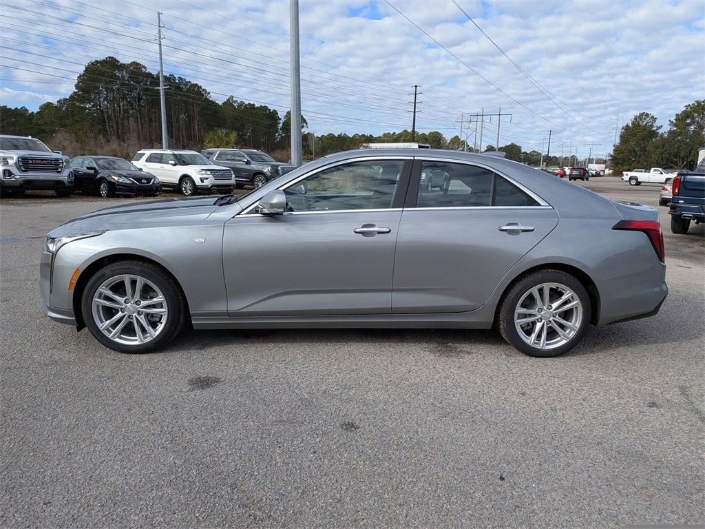 New 2026 CADILLAC CT4 Luxury Sedan