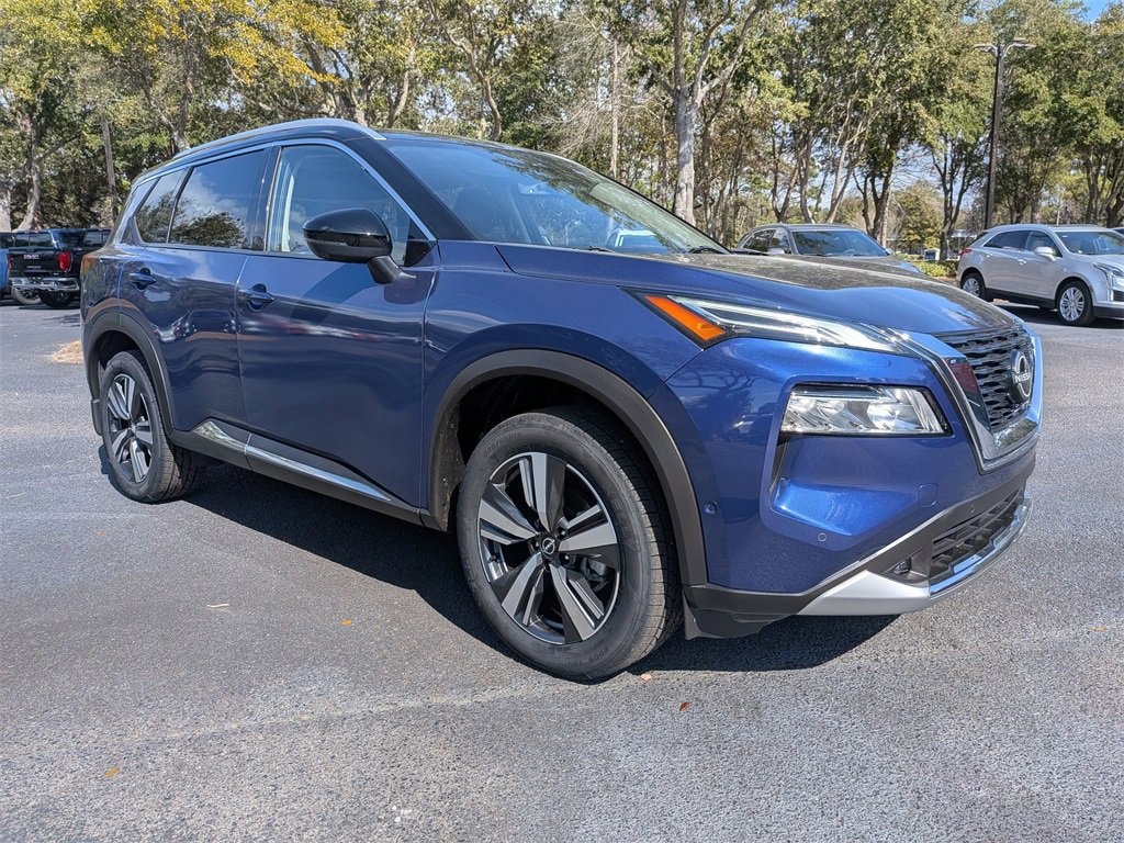 Used 2022 Nissan Rogue Platinum FWD SUV