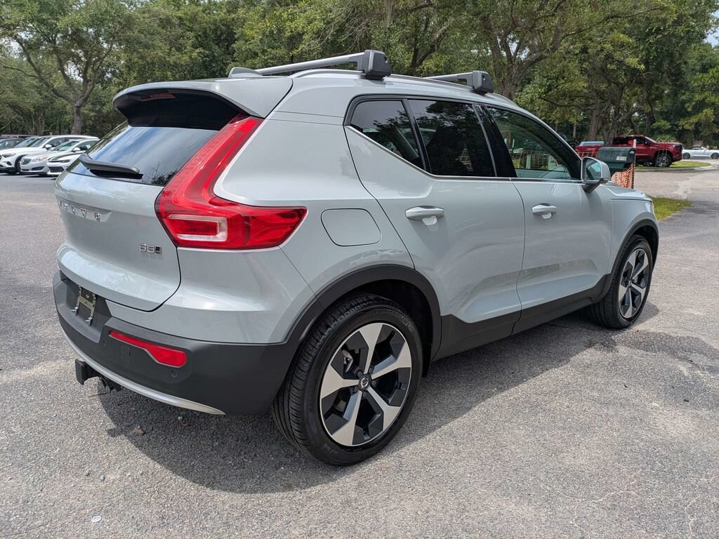 Used 2025 Volvo XC40 B5 Core Bright Theme SUV