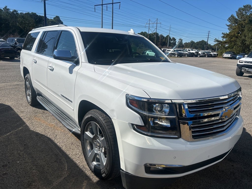 2020 Chevrolet Suburban Premier photo 3