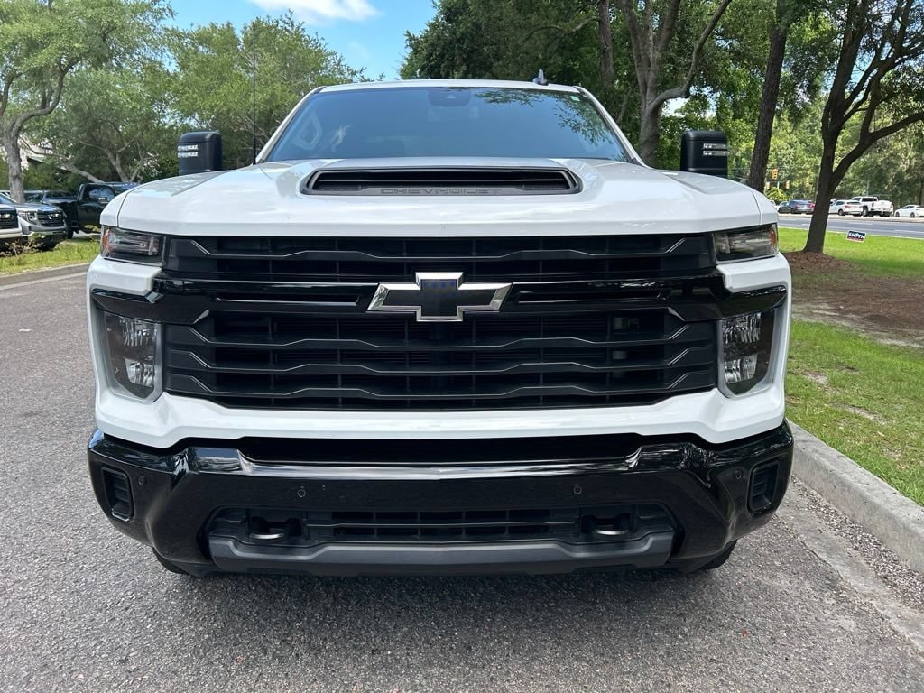 Used 2025 Chevrolet Silverado 2500 HD Custom Truck Crew Cab