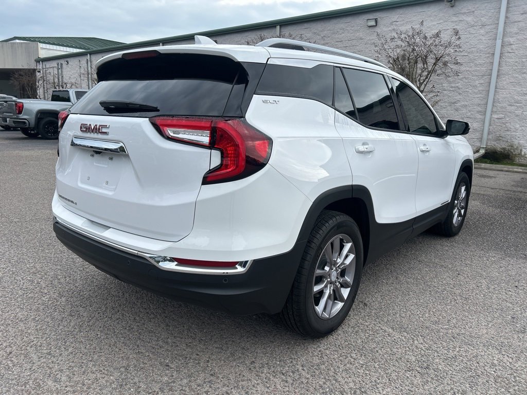2024 Gmc Terrain SLT photo 4