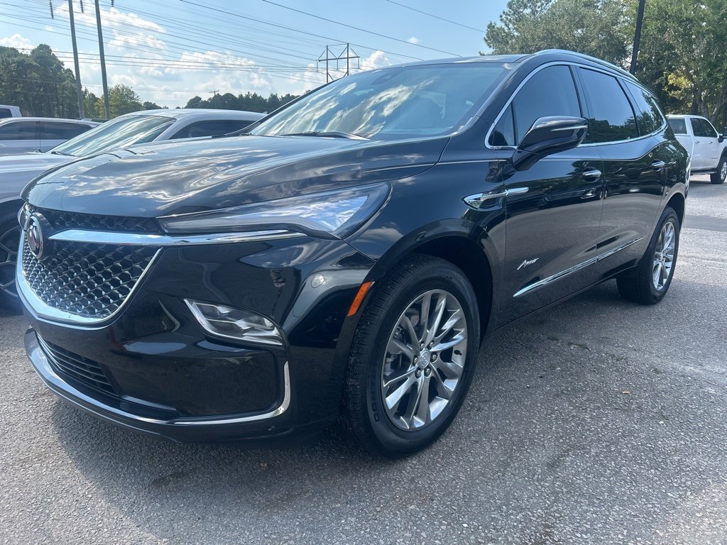 2022 Buick Enclave Avenir photo 3