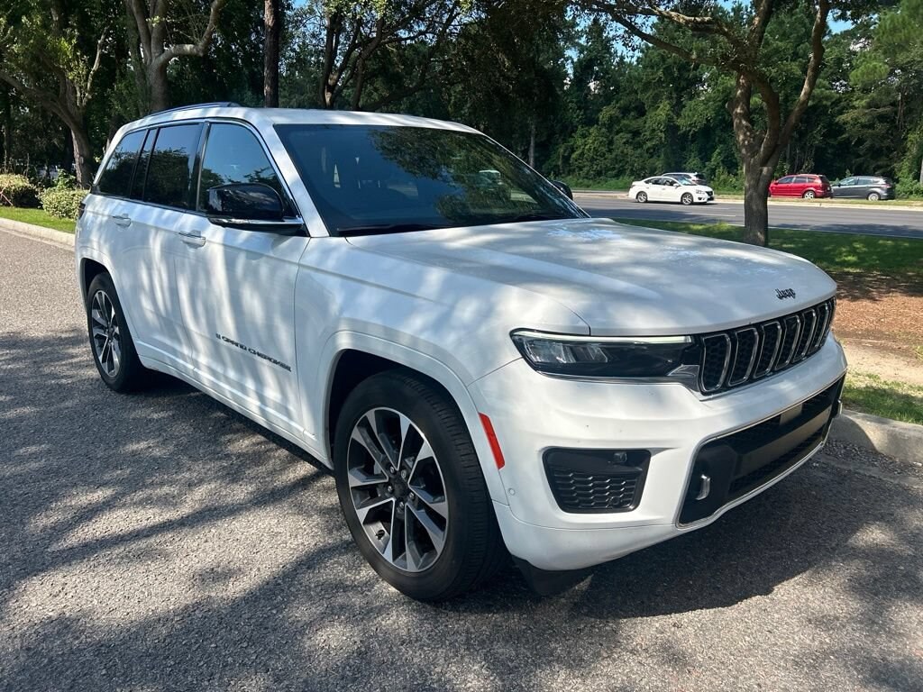 Used 2023 Jeep Grand Cherokee Overland 4x4 SUV