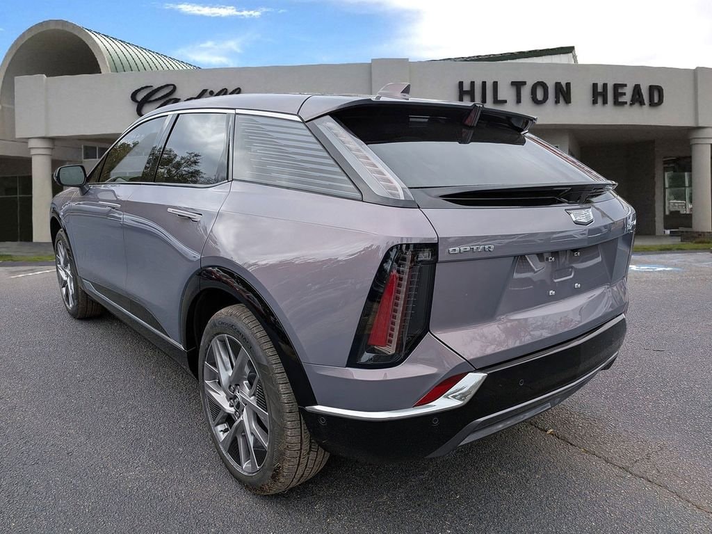 New 2026 CADILLAC OPTIQ Luxury SUV