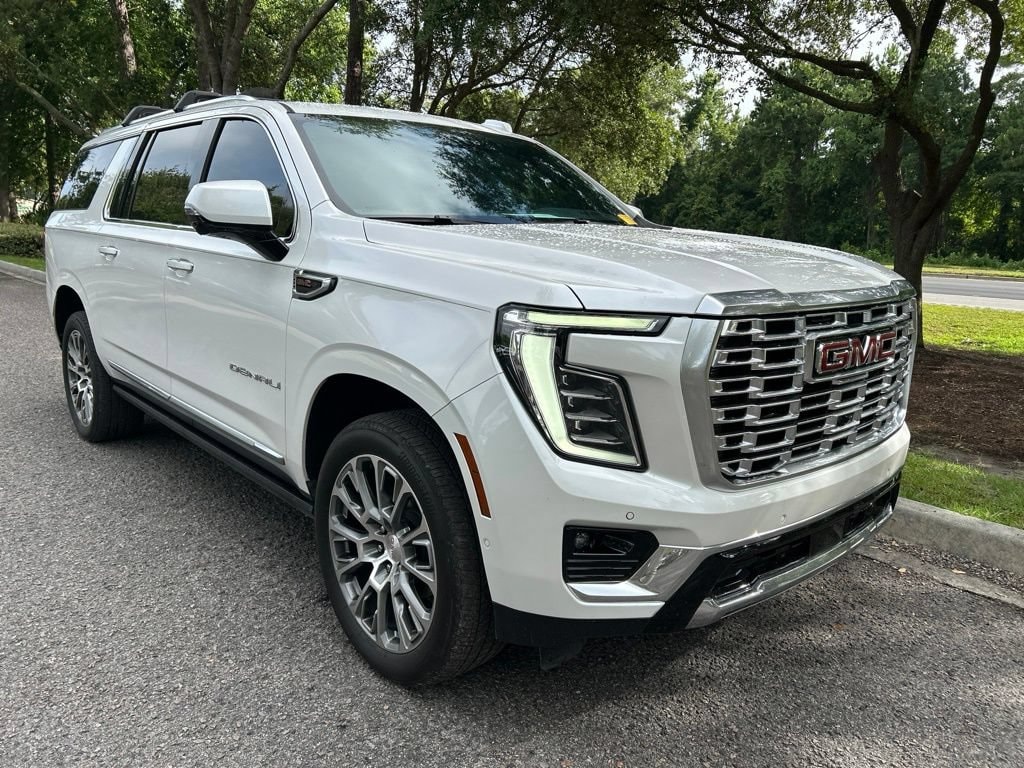 Used 2025 GMC Yukon XL Denali SUV