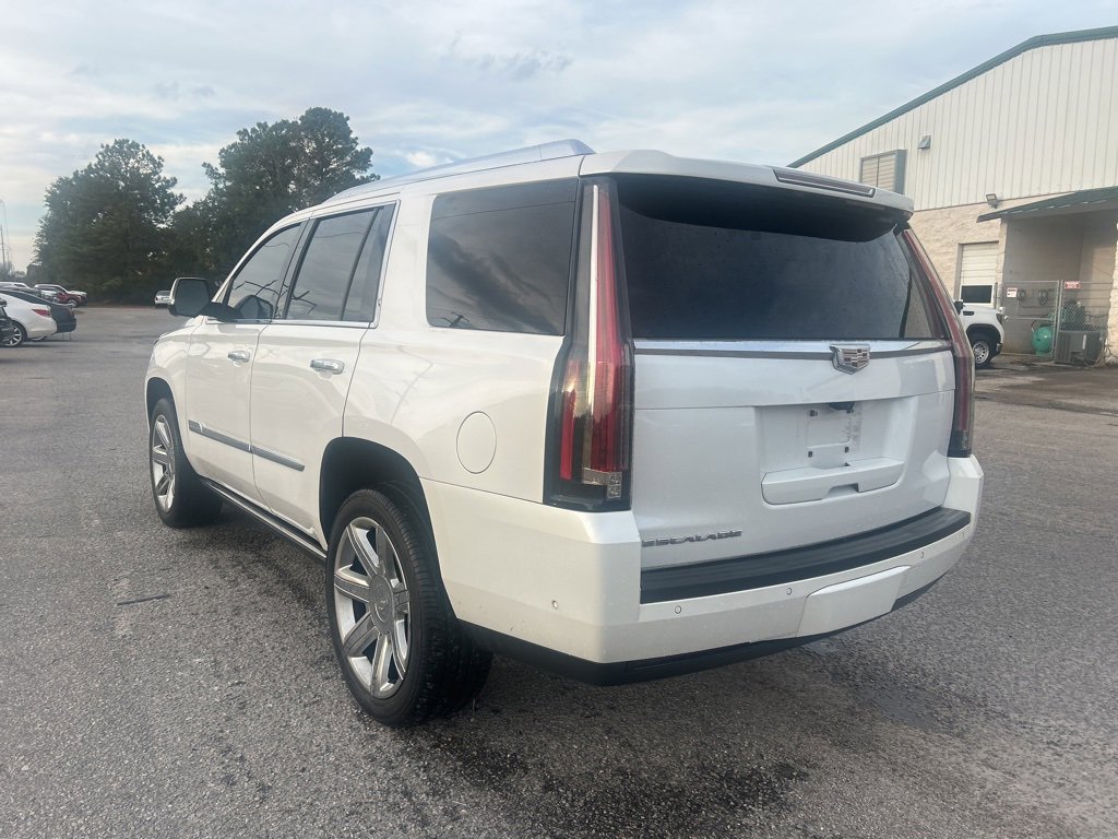 2019 Cadillac Escalade Premium Luxury photo 2