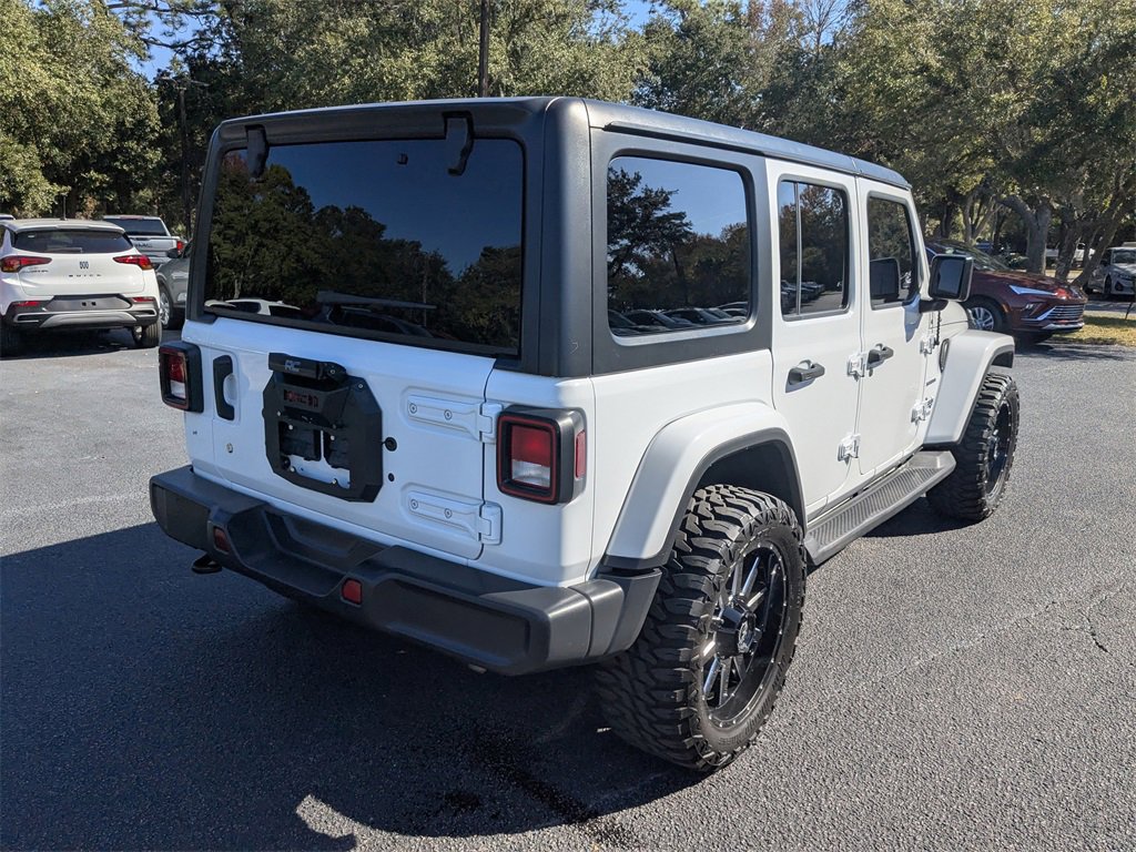 2020 Jeep Wrangler Unlimited Sahara photo 4