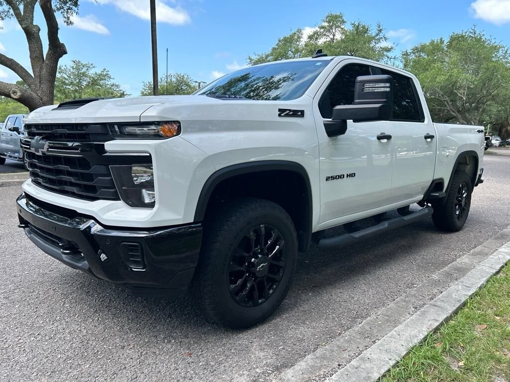 Used 2025 Chevrolet Silverado 2500 HD Custom Truck Crew Cab