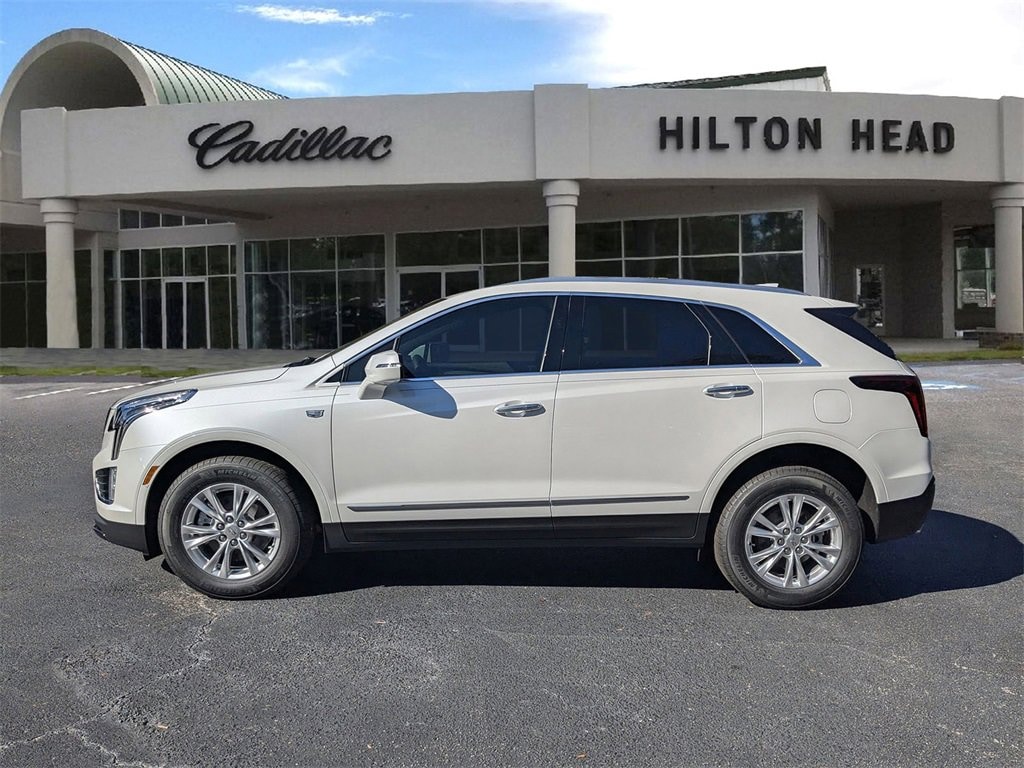 New 2026 CADILLAC XT5 Luxury SUV