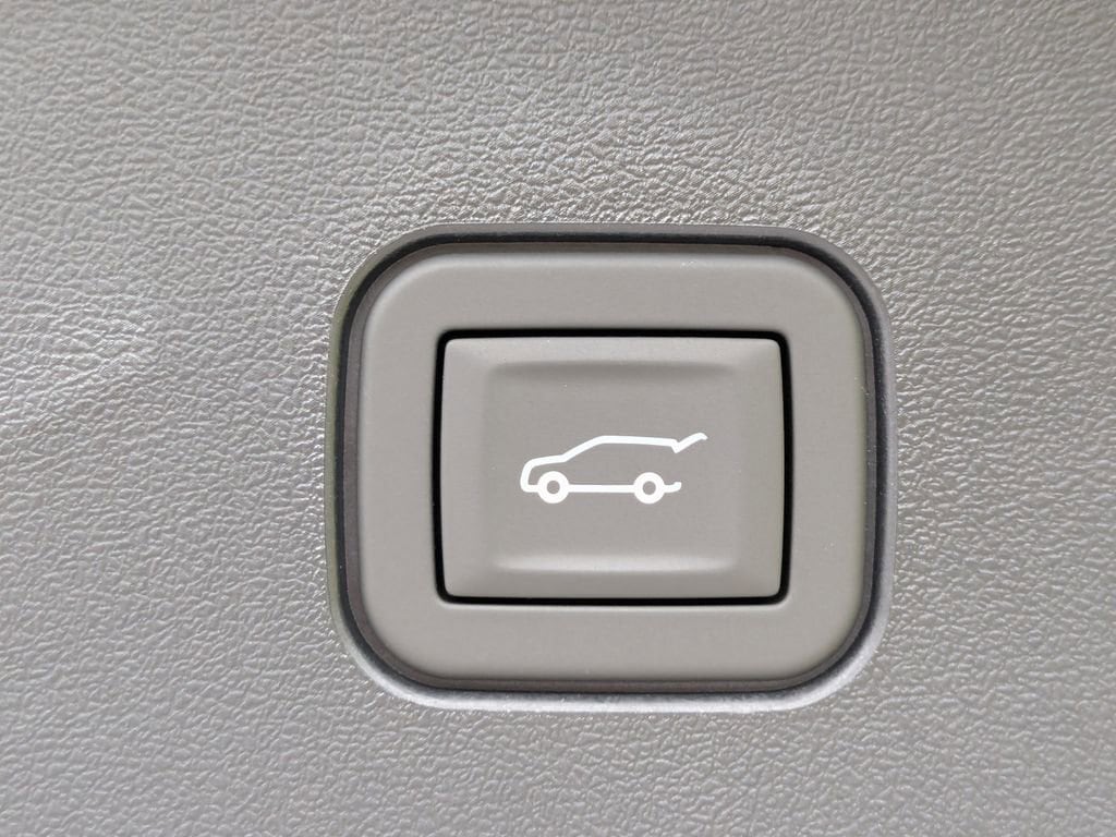 2026 Cadillac VISTIQ Sport - Photo 16