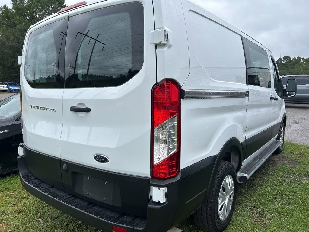 2023 Ford Transit Cargo Van photo 3
