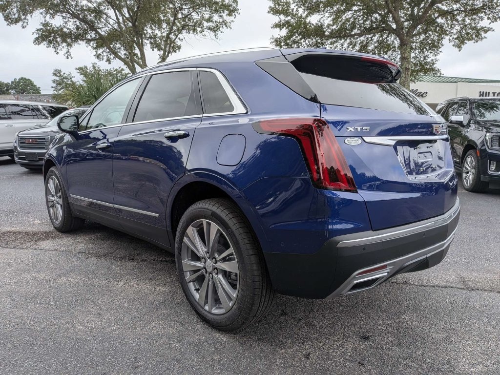 New 2026 CADILLAC XT5 Premium Luxury SUV