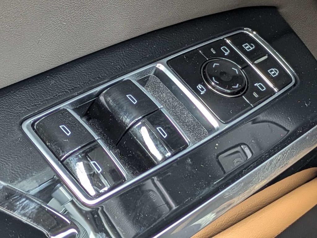2026 Cadillac Escalade ESV Luxury - Photo 28