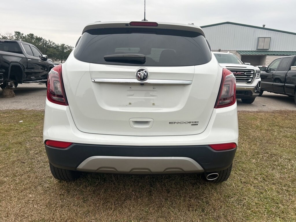 Used 2022 Buick Encore Preferred SUV