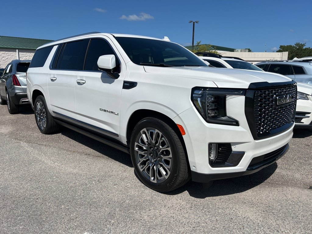 2023 Gmc Yukon XL Denali Ultimate photo 2
