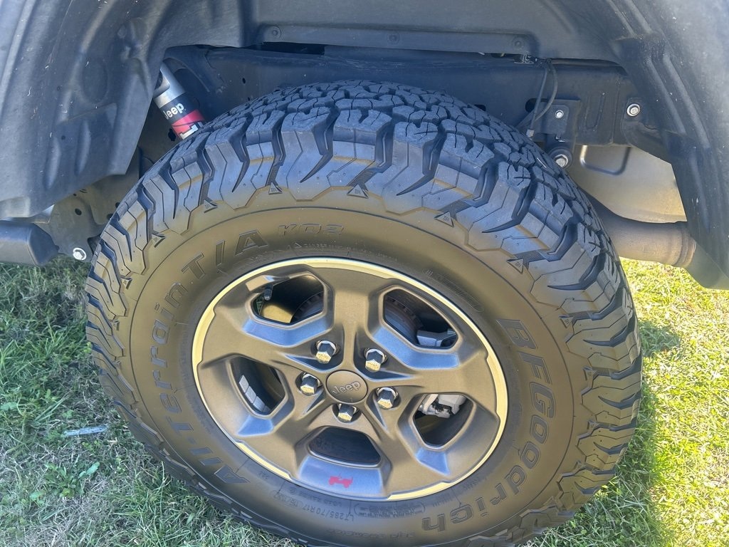 Used 2020 Jeep Gladiator Rubicon 4X4 Truck Crew Cab