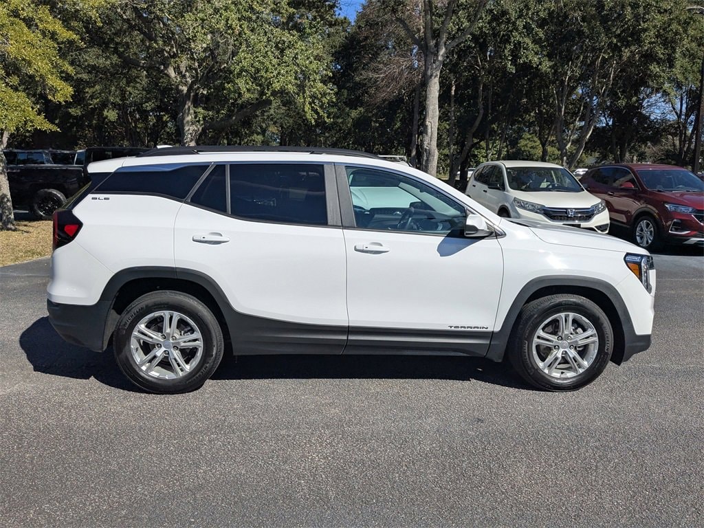 Used 2022 GMC Terrain SLE SUV