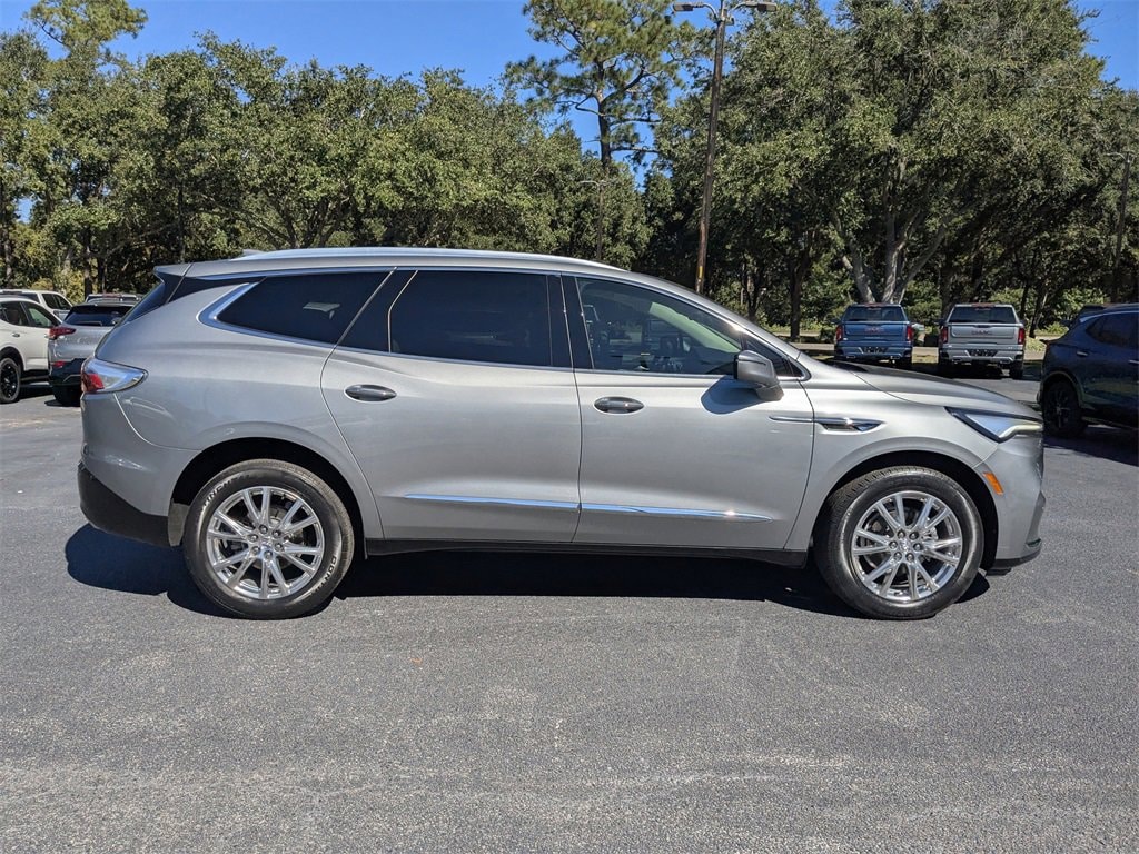Used 2023 Buick Enclave Essence SUV