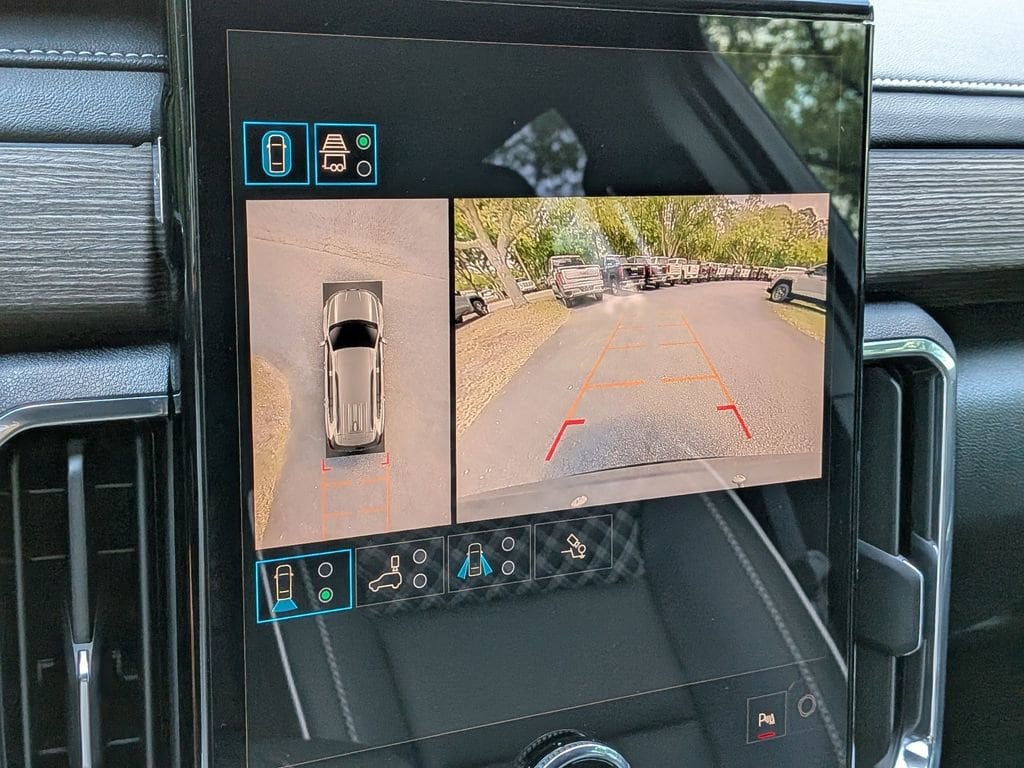2026 GMC Acadia Denali - Photo 22
