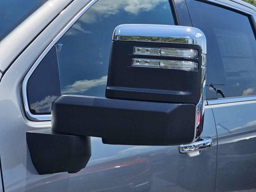 2026 GMC Sierra 2500HD Denali - Photo 11
