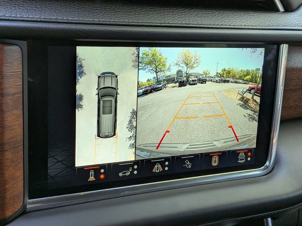 2023 GMC Yukon Denali Ultimate - Photo 24