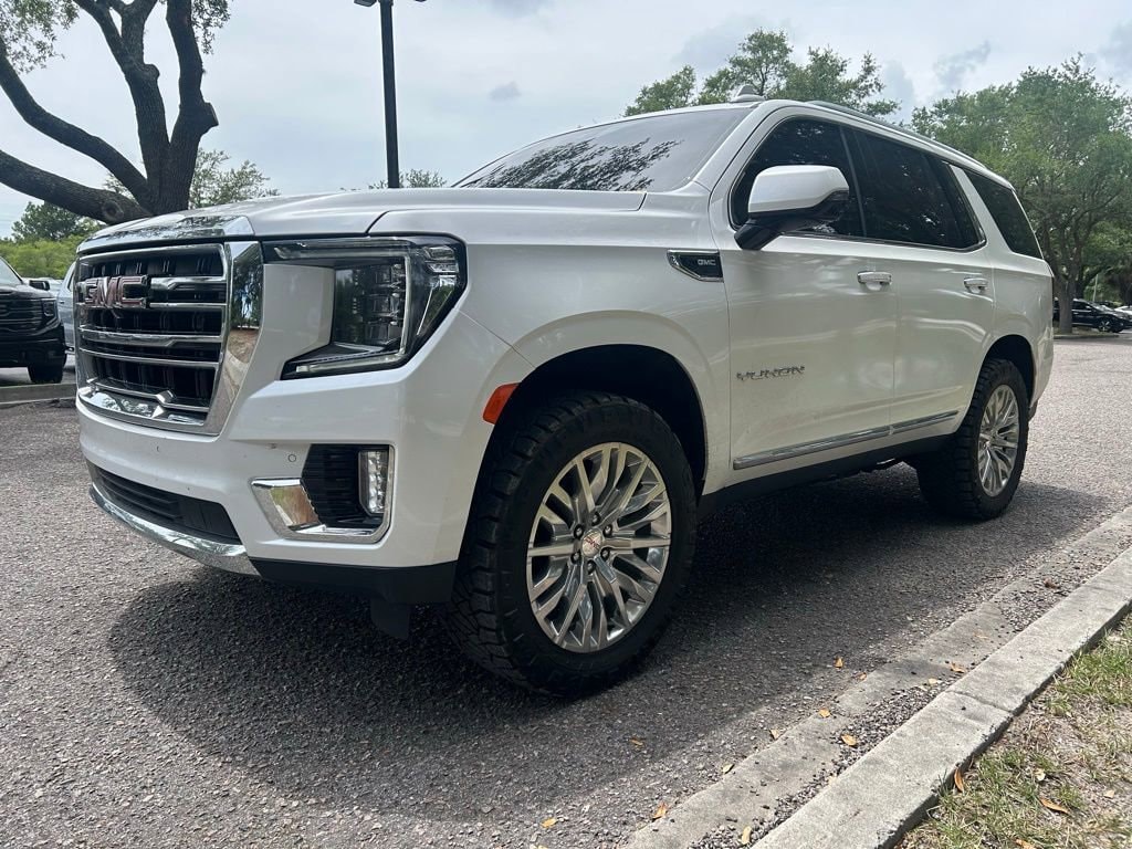 2023 GMC Yukon SLT 4X4's photo