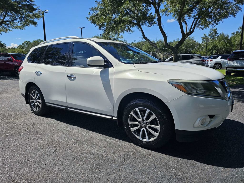 Used 2014 Nissan Pathfinder SV with VIN 5N1AR2MM0EC622456 for sale in Bluffton, SC