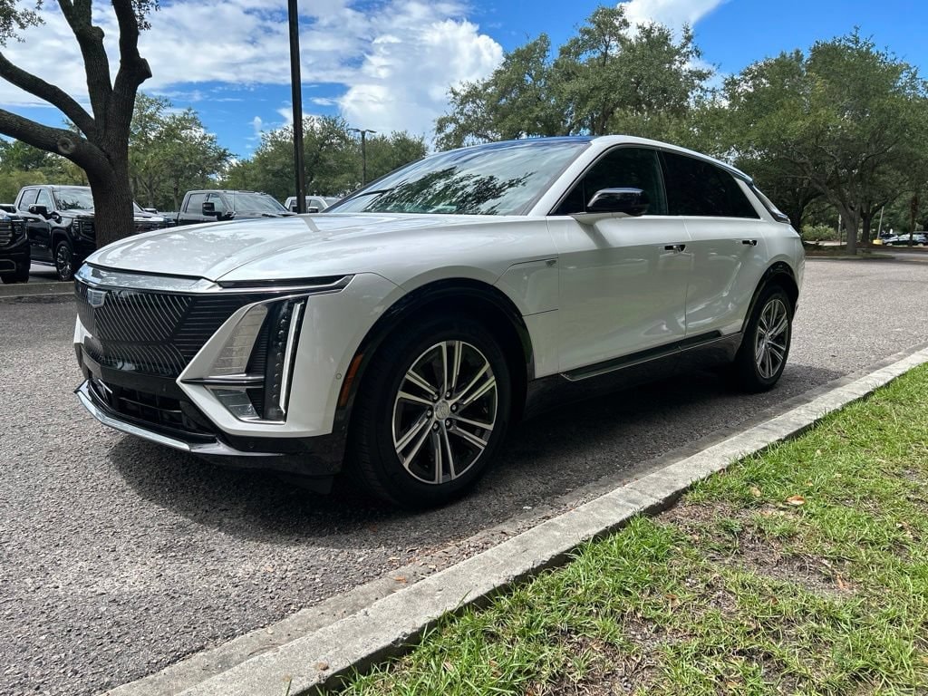 Certified 2024 Cadillac LYRIQ Luxury 1 with VIN 1GYKPPRL1RZ100301 for sale in Bluffton, SC