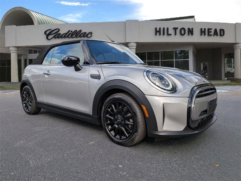 2024 MINI Convertible Base's photo