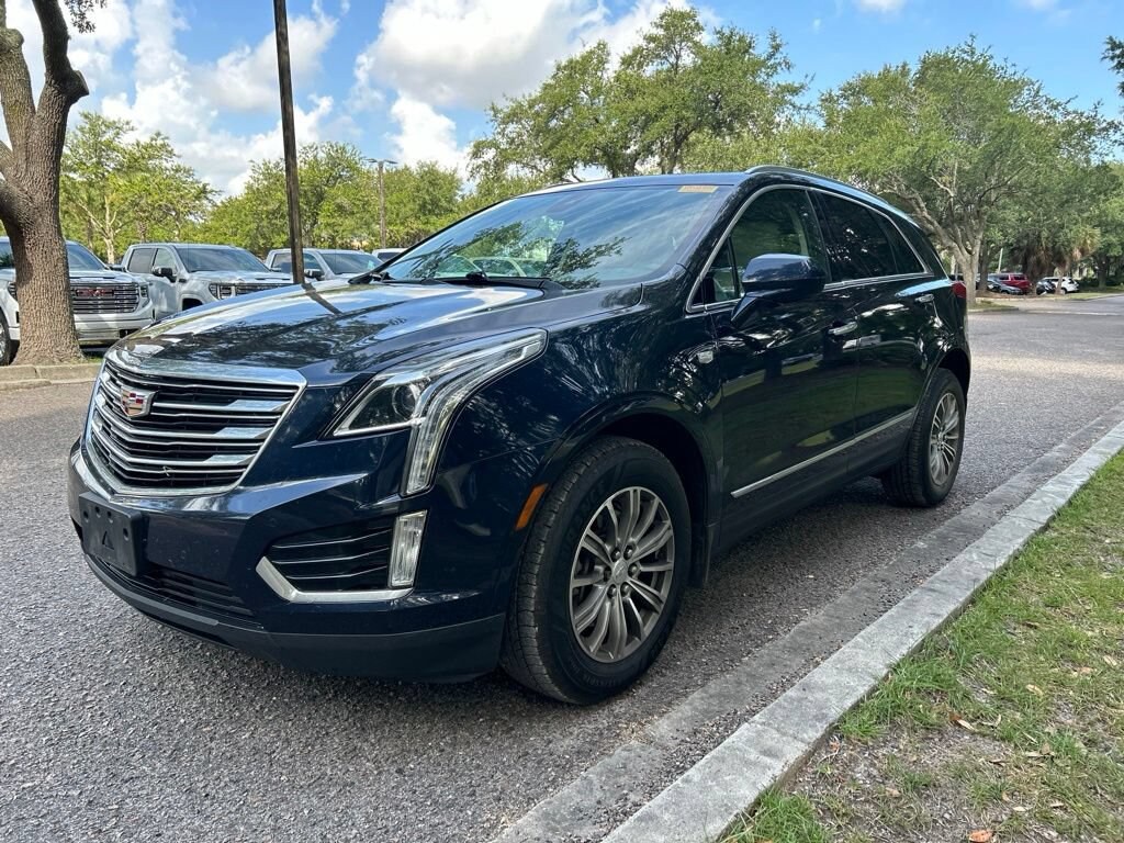 Used 2017 CADILLAC XT5 Luxury FWD SUV