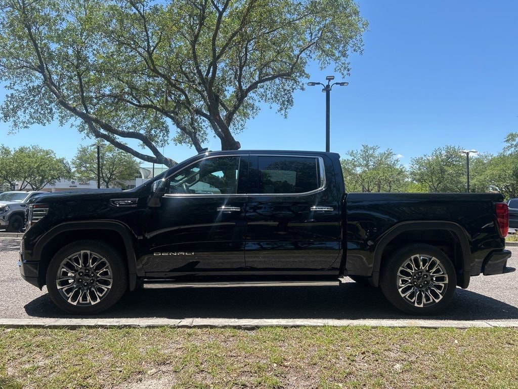2024 GMC Sierra 4WD Crew Cab Short Box Denali Ultimate's photo