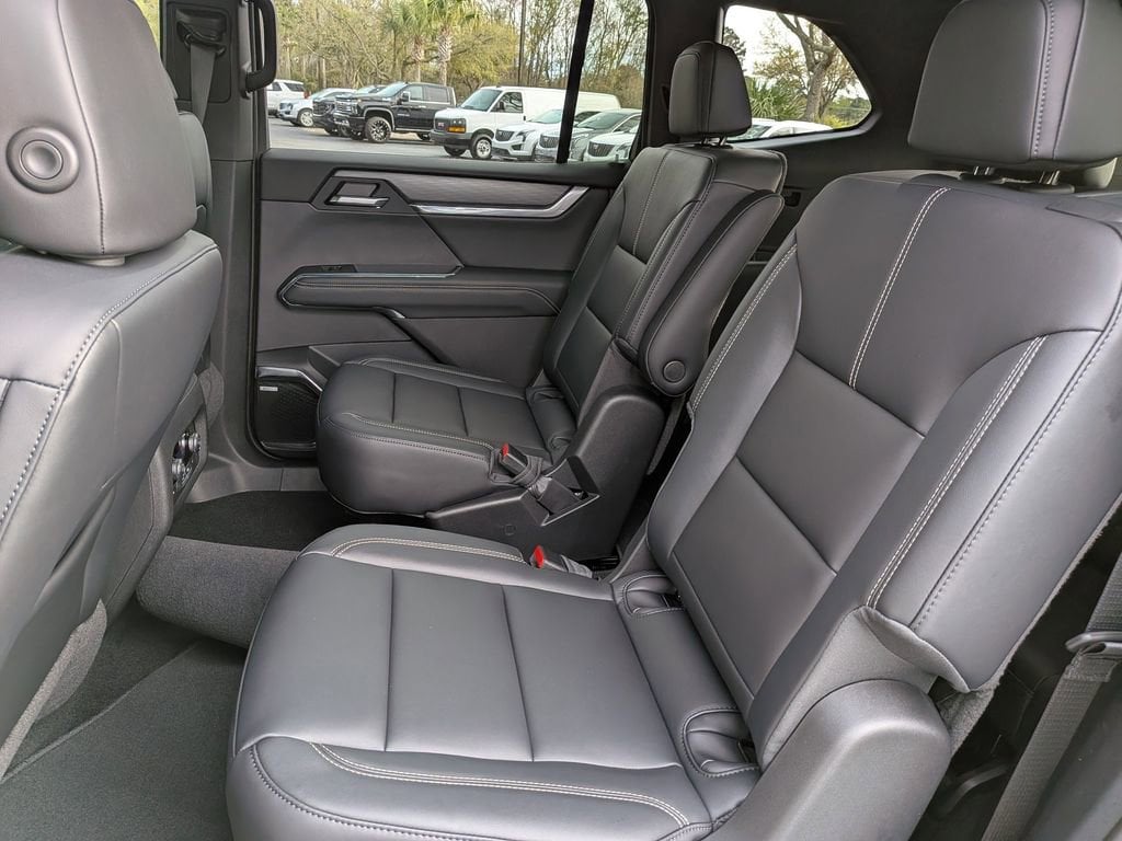 2026 GMC Acadia Elevation - Photo 15
