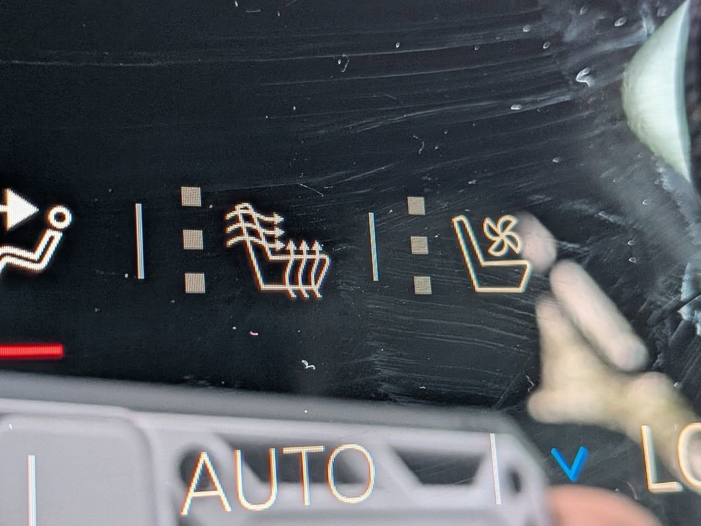 2026 GMC Acadia Denali - Photo 25
