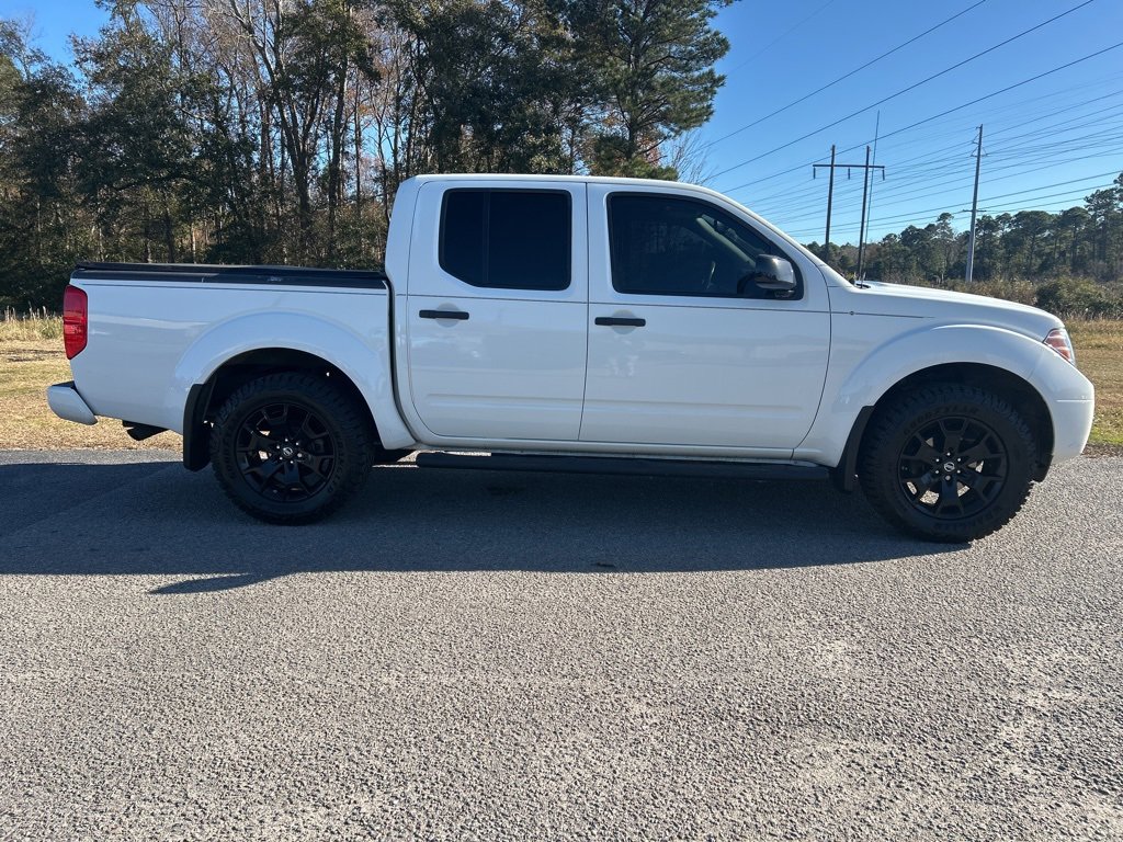 2019 Nissan Frontier SV's photo