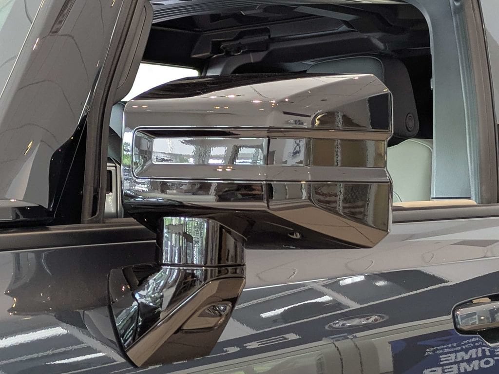 2026 GMC HUMMER EV 2X - Photo 10