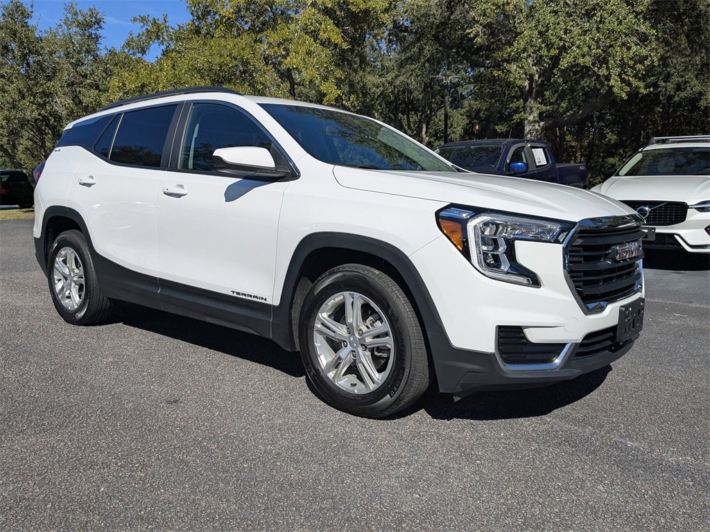2022 Gmc Terrain SLE photo 2