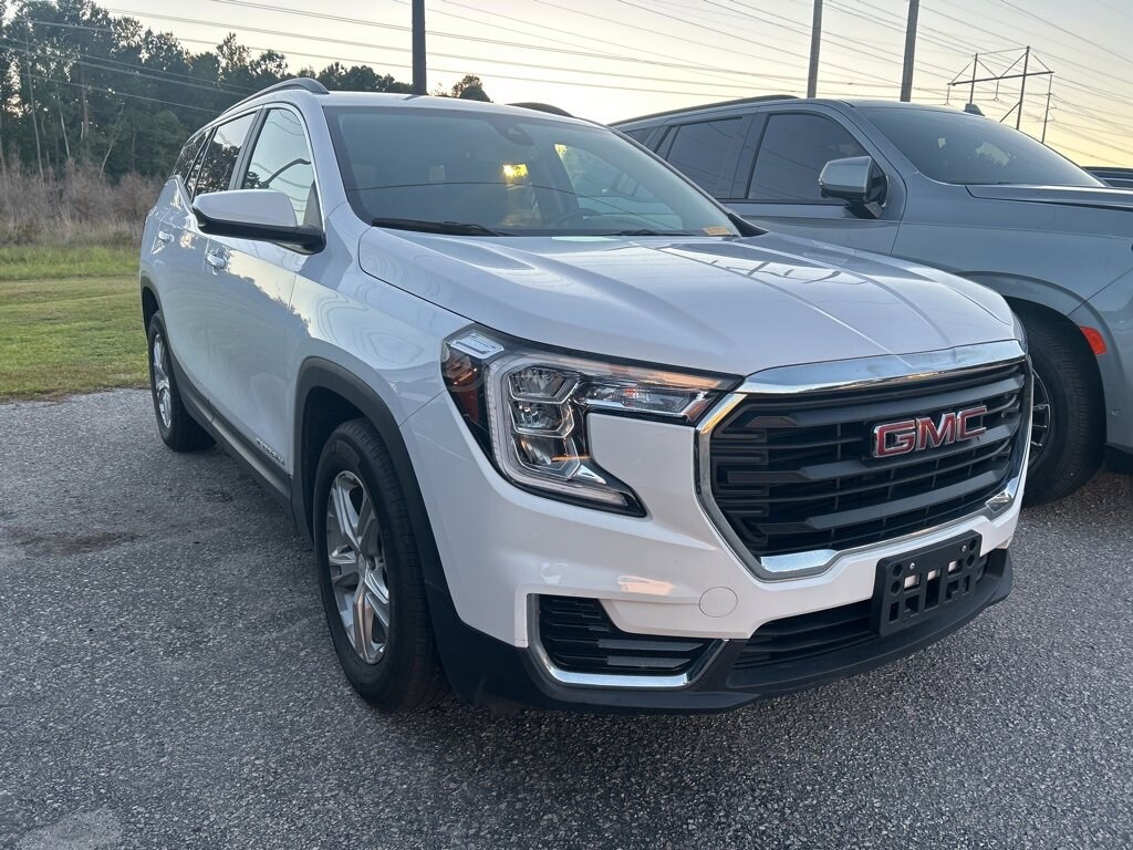 Used 2022 GMC Terrain SLE SUV