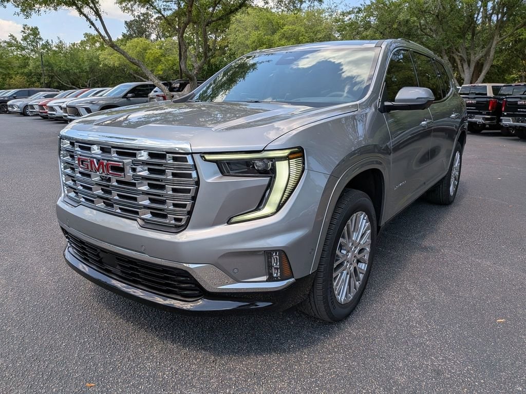 2026 GMC Acadia Denali - Photo 8