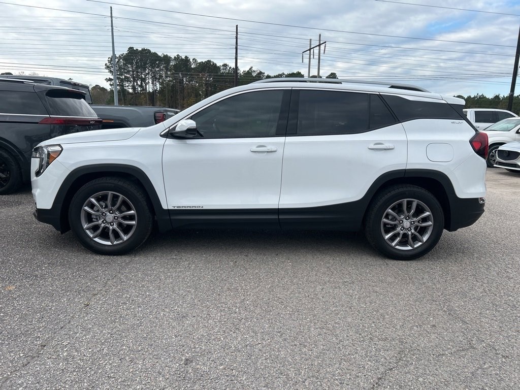 Used 2024 GMC Terrain SLT SUV