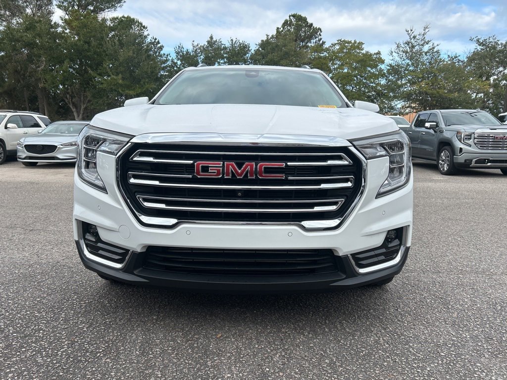 2024 Gmc Terrain SLT photo 2