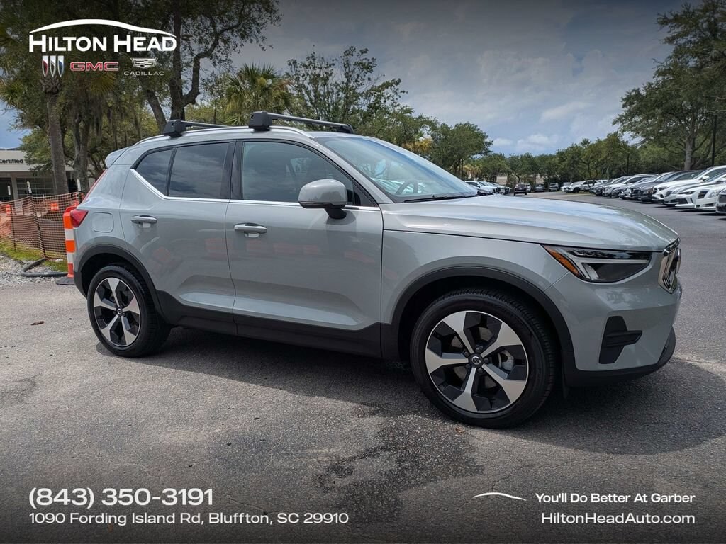 Used 2025 Volvo XC40 B5 Core Bright Theme SUV