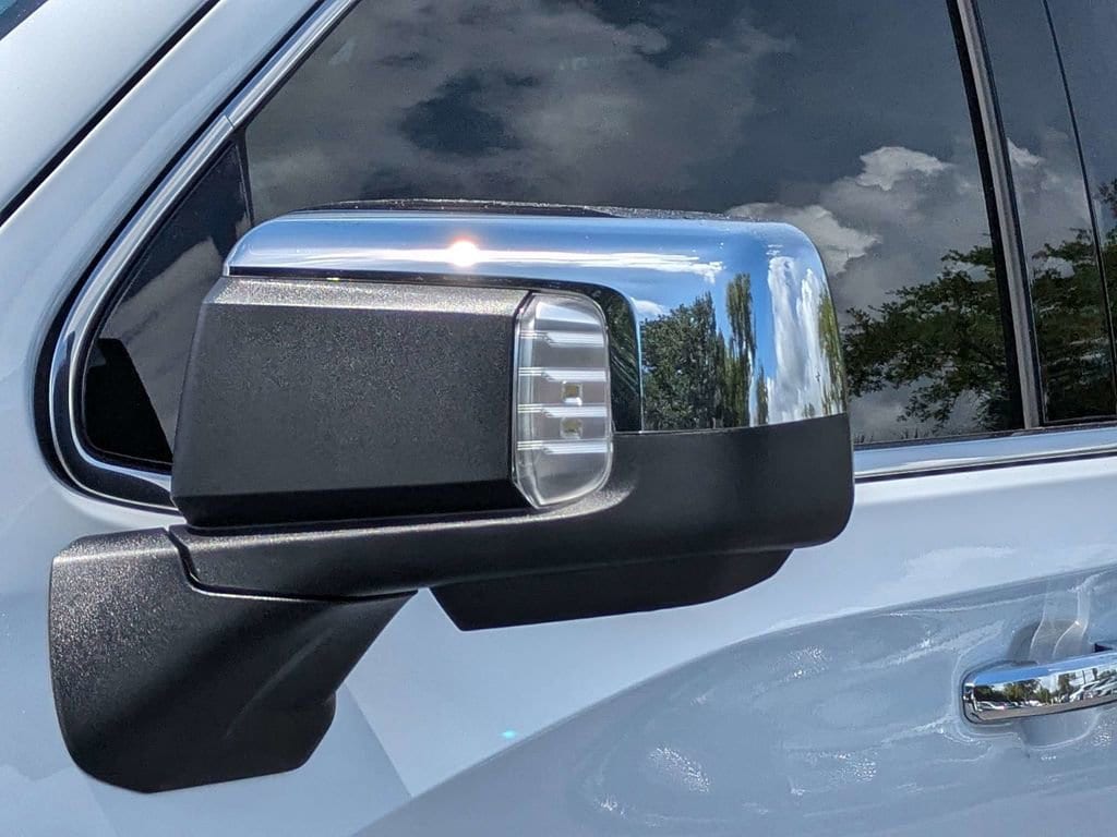 2026 GMC Sierra 1500 SLT - Photo 11